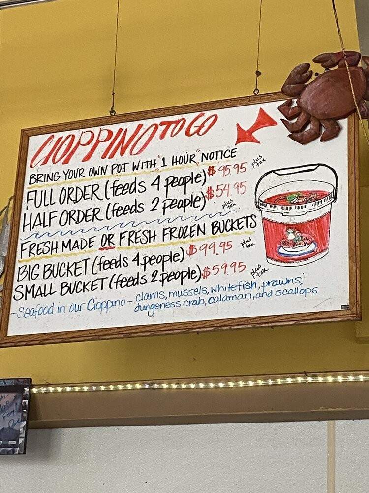 Phil's Fish Market & Eatery - Moss Landing, CA